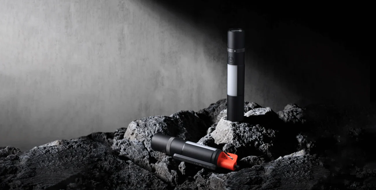 Xiaomi Multi-Function Flashlight Ipx4 With Long Lighting Range - 3100Mah